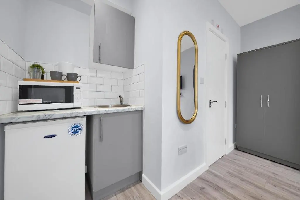 West Drayton Stays - Ub7 Bellclose Yiewsley Guest house