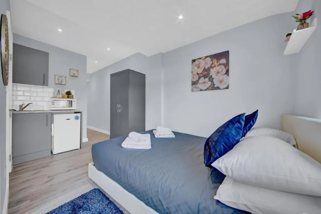 West Drayton Stays - Ub7 Bellclose Yiewsley Guest house