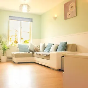  Homestay Welcome Twin Bedroom Near Heathrow Airport, London