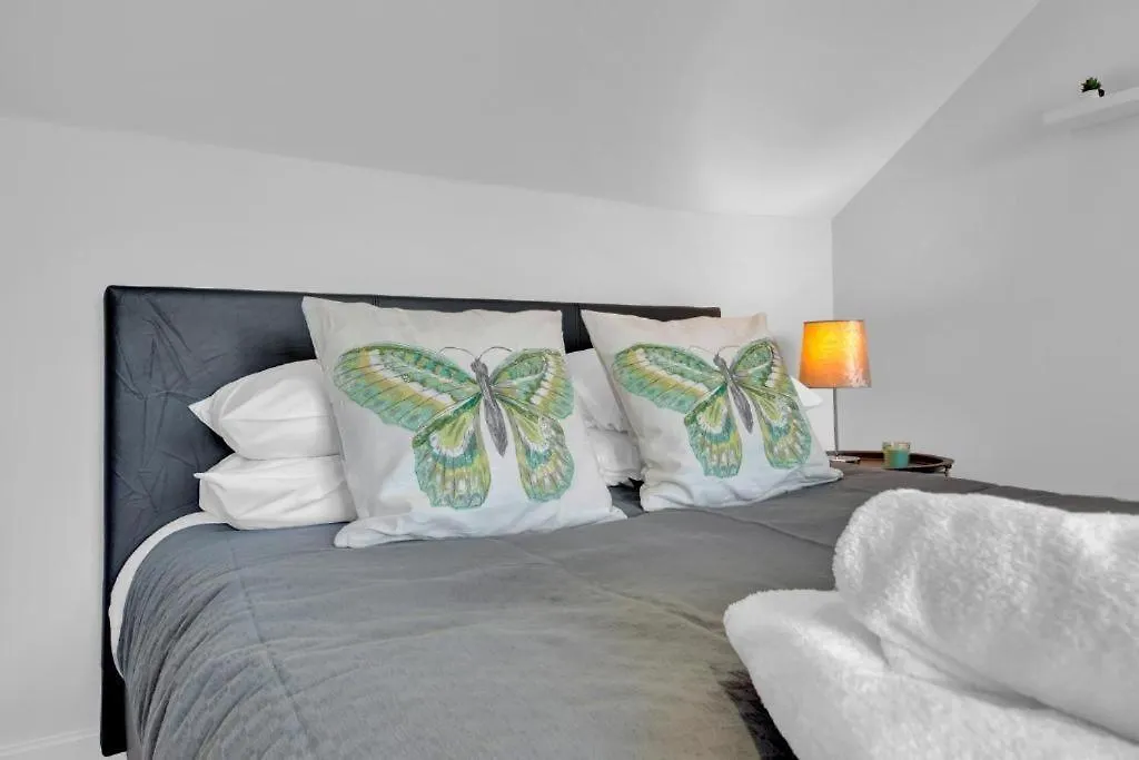 West Drayton Stays - Ub7 Bellclose Yiewsley Guest house